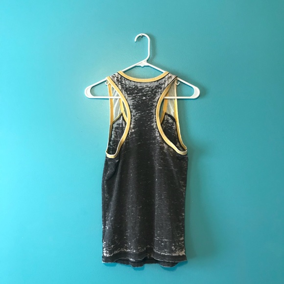 Pittsburgh Pirates Distressed Tank Top - Picture 3 of 4